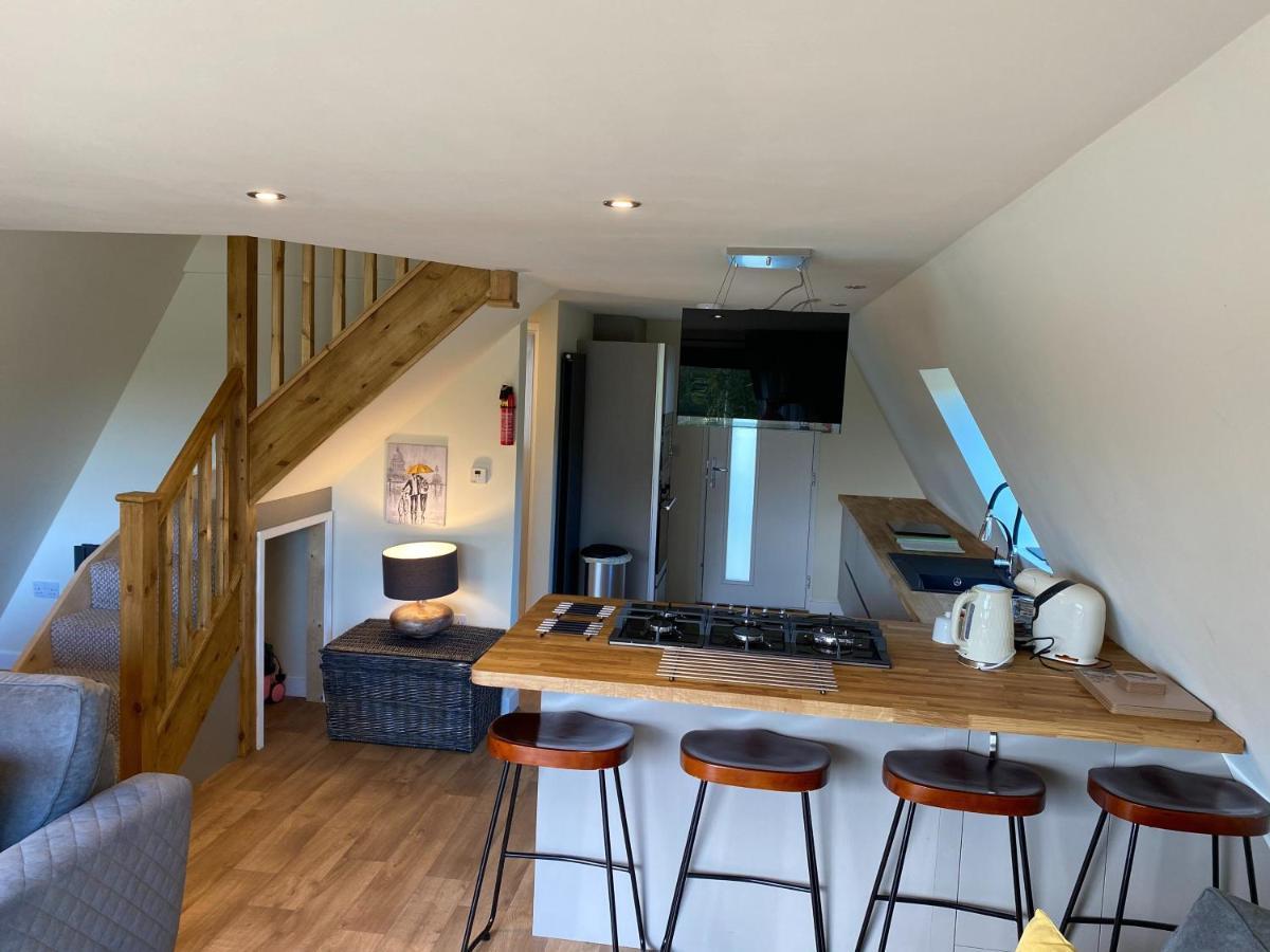 Widgeon Bespoke Cabin Is Lakeside With Private Fishing Peg, Hot Tub Situated At Tattershall Lakes Country Park Esterno foto